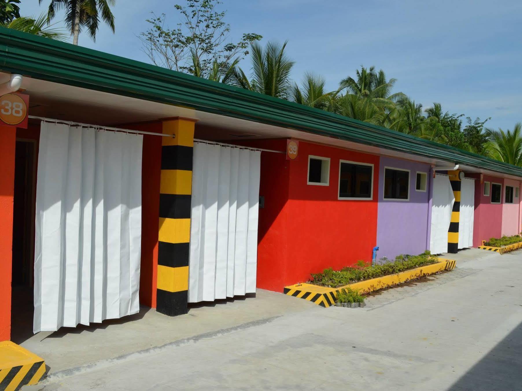 Rainbow Romanz Garden Inn Tagum Eksteriør billede
